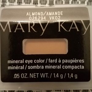 Mary Kay Almond Mineral Eye Color
